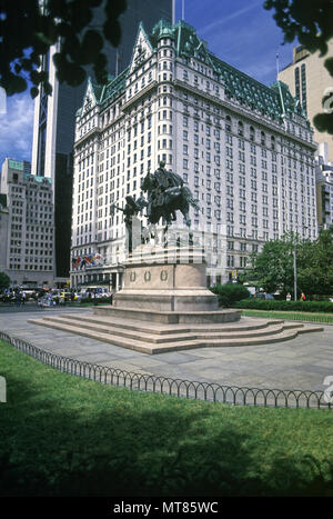 1988 HISTORICALPLAZA HOTEL (©HENRY J HARDENBERGH 1907) SHERMAN MONUMENT FIFTH AVENUE MIDTOWN MANHATTAN NEW YORK CITY USA Stockfoto