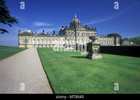 1990 HISTORISCHES SÜDPARTERRE (©WILLIAM ANDREWS NESFIELD 1852) CASTLE HOWARD NORTH YORKSHIRE ENGLAND GROSSBRITANNIEN Stockfoto