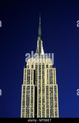 1990 historische EMPIRE STATE BUILDING (© SHREVE Lamb and HARMON 1931) MANHATTAN NEW YORK CITY USA Stockfoto