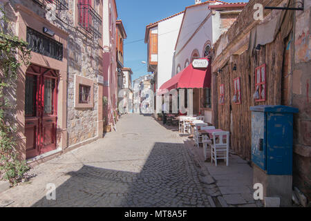 Altstadt street view in Ayvalik Stockfoto