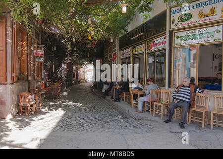 Macaron Straße in Ayvalik. Stockfoto