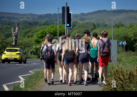 Glasgow, Schottland, UK 28.Mai.de Wetter: Sonnig Sommer Wetter Köche der Stadt und Touristen und Einheimischen das Wetter im Südwesten genießen in Lochwinnoch mit seinen historischen See und Naturschutzgebiet. Gerard Fähre / alamy Nachrichten Stockfoto