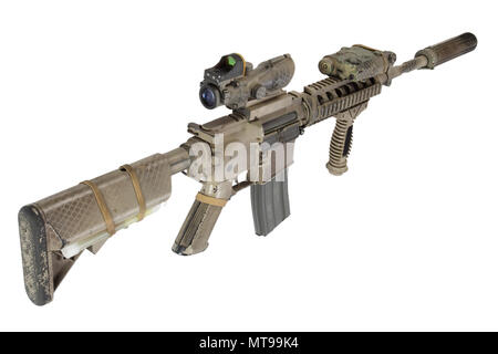 M4 mit Suppressordiode - Special forces Gewehr auf weißem Hintergrund Stockfoto