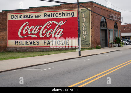Coca Cola Wandbild die alte Livery Gebäude Stockfoto