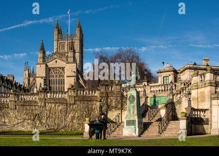 Parade Gärten mit Bath Abbey im Hintergrund, Badewanne, Somerset, Großbritannien Stockfoto