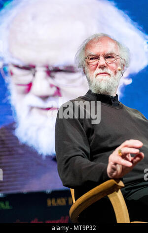 Samstag, 26. Mai 2018 Im Bild: der ehemalige Erzbischof von Canterbury Rowan Williams spricht im Hay Festival Re: Die 2018 Hay Festival statt Heu Wye, Powys, Wales Stockfoto