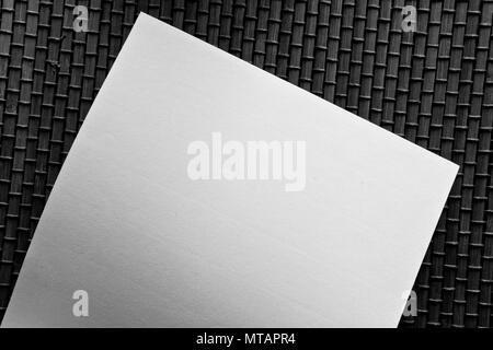 Makroaufnahme der Ecke des Papiers. Mock up. Nahaufnahme Stockfoto