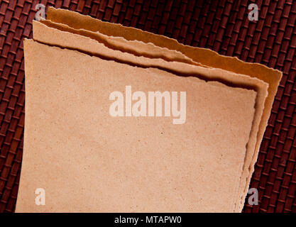 Makroaufnahme der Ecke des Papiers. Mockup. Nahaufnahme Stockfoto