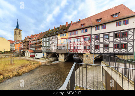 ERFURT, Deutschland - ca. März 2018: Die Kraemerbruecke (Kaufleute Brücke) von Erfurt Stadt in Deutschland Stockfoto