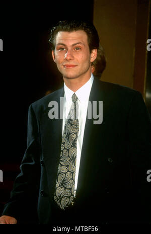 LOS ANGELES, Ca - 10. Juni: Schauspieler Christian Slater besucht die "Robin Hood: Prince of Thieves' Westwood Premiere am 10. Juni 1991 an den Mann Dorf und Bruin Theater in Los Angeles, Kalifornien. Foto von Barry King/Alamy Stock Foto Stockfoto