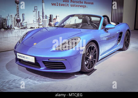 STUTTGART, DEUTSCHLAND - 7 April, 2017: 2015 Porsche 718 Boxter im Porsche Museum Stockfoto