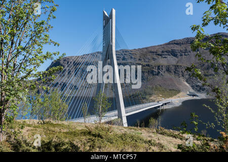 Kåfjord Brücke in Kåfjord, Alta, Finnmark, Norwegen. Stockfoto