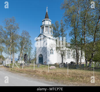 Kåfjord weiße hölzerne Pfarrkirche in Kåfjord, Alta, Finnmark, Norwegen. Älteste Kirche in Alta Stockfoto