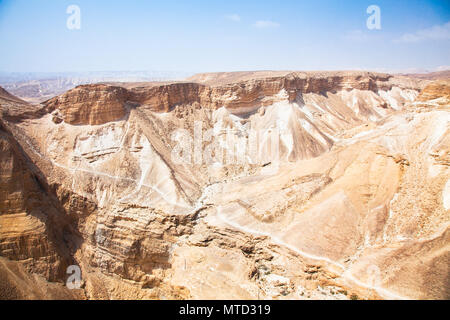 Wüste Negev Blick von Masada. Karg und felsig. Israel Stockfoto