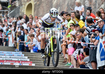 Prag, Tschechische Republik. 29 Mai, 2018. Nino Schurter (Schweiz), die in Aktion im 25. Bike Show Prag Treppen, in Prag, Tschechische Republik, am 29. Mai 2018. Quelle: Vit Simanek/CTK Photo/Alamy leben Nachrichten Stockfoto