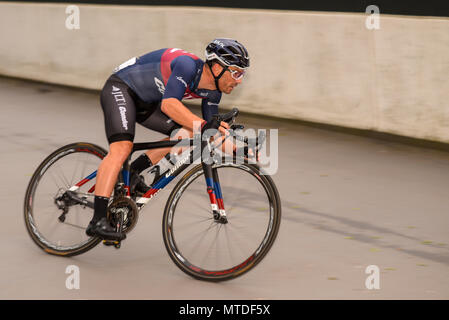 Graham Briggs von JLT Condor racing in der Elite der Männer 2018 OVO Energy Tour Serie Radrennen im Wembley, London, UK. Runde 7 Bike Race. Stockfoto