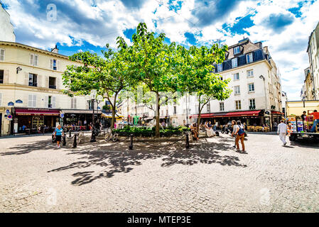 Place de la Contrescarpe ist Student und einheimischen Kneipe, im Quartier Latin in Paris, Frankreich Stockfoto