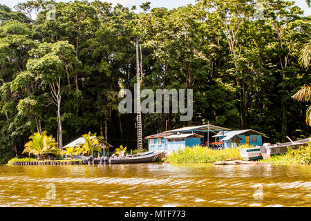 Costa Rica Kanal bei Pacuare am Atlantik bei Reventazón, Costa Rica Stockfoto