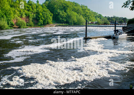 Gunthorpe Schleuse am Fluss Trent, Nottinghamshire Stockfoto