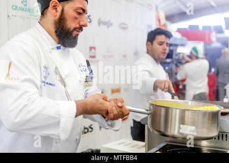 Italienischen Küchenchef Carnaroli Reis. Gastrocanarias Messe 2018. Stockfoto