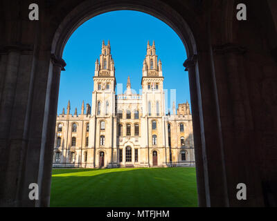 All Souls College, (Hochschule für die Seelen aller verstorbenen Gläubigen), Worlds Hardest Aufnahmeprüfung, Universität Oxford, Oxford, England, UK, GB. Stockfoto