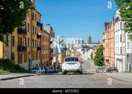 Wohnstraße Dalsgatan im Stadtzentrum von Norrköping, Schweden. Norrköping ist eine historische Stadt. Stockfoto