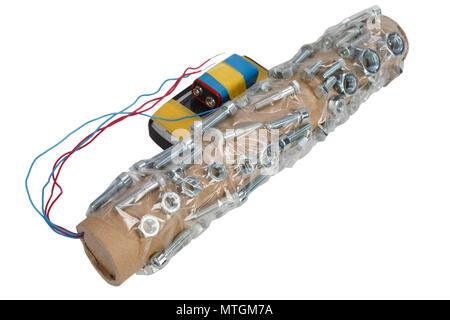 Rohrbombe mit Fragmentierung auf Weiß isoliert Stockfoto