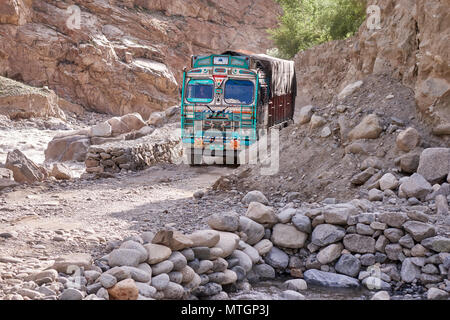 Stapler in abgelegenen Tal Ladakh Stockfoto