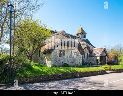 St. Agnes Kirche, Süßwasser, wurde 1908 geweiht und ist die einzige strohgedeckten Kirche auf der Insel Wight, Hampshire, UK. Stockfoto