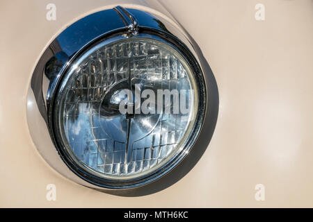 Nahaufnahme von Klassik Oldtimer Scheinwerfer Stockfoto