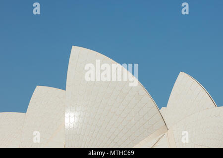 Abstrakte Ansicht der Kacheln des Sydney Opera House. Stockfoto