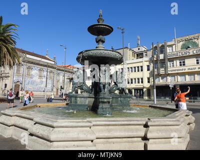 Fonte dos Leoes (Brunnen Lions). Porto. Portugal. Stockfoto