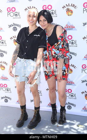 Nina Sky führt im Flamingo Las Vegas gehen Pool Dayclub Samstag, 28. April Mit: Nina Sky Wo: Las Vegas, Nevada, United States Wenn: 28 Apr 2018 Credit: Judy Eddy/WENN.com Stockfoto