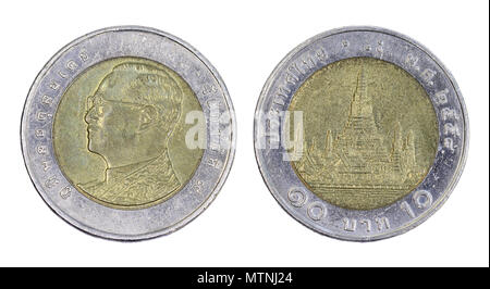 Thailand 10 Baht Münze (2015) auf weißem Hintergrund. Stockfoto