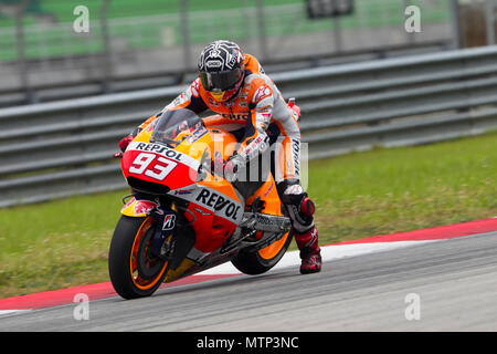 Spaniens Marc Marquez auf seinem Repsol Honda RCV factory Bike auf der offiziellen MotoGP winter Test in Sepang in Malaysia. Stockfoto