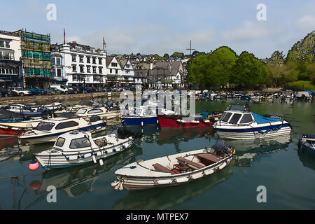 Dartmouth Devon Abbildung: Boote im Hafen im schönen britischen Küste Stadt Stockfoto