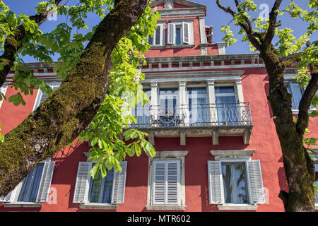 Istrien, Kroatien, April 2018 - Vorderansicht des Kastel Hotel in der antiken Stadt Motovun Stockfoto