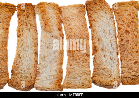 In hellen, frischen Brötchen aus weißem Brot aus Weizen auf einem weißen Hintergrund. Stockfoto