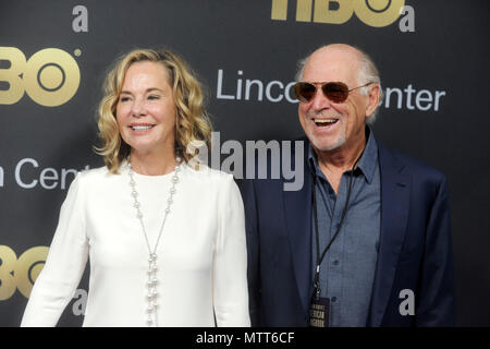 Jimmy Buffett und seiner Frau Jane Slagsvol Teilnahme an der Lincoln Center American Songbook Gala 2018 in der Alice Tully Hall im Lincoln Center am 29. Mai 2018 in New York City. Stockfoto