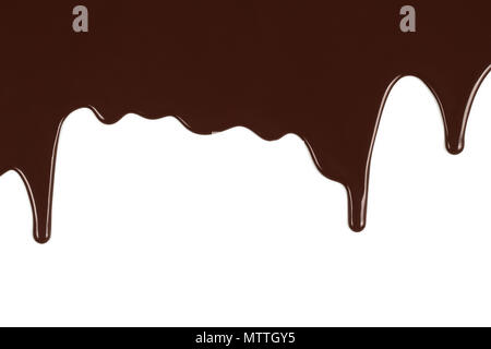 Geschmolzene Schokolade tropft auf weißem Hintergrund Stockfoto