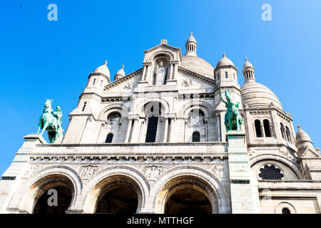 Basilika von Sacré-Coeur in Montmartre - Paris, Frankreich Stockfoto