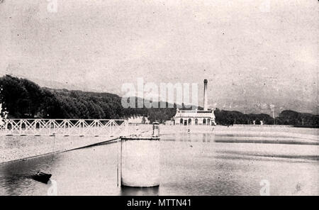 . Englisch: Altes Foto eines Abschnitts der Molteno Behälter in Kapstadt. Graaff elektrische Beleuchtung arbeitet auch im Hintergrund sichtbar. Cape Colony Archive. 1890. Anonym 422 Molteno Dam 1890 Kapstadt Stockfoto