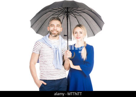 Paar mit Regenschirm Stockfoto