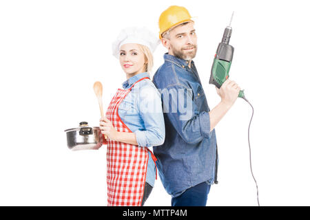 Glückliches Paar mit Hausrat Stockfoto