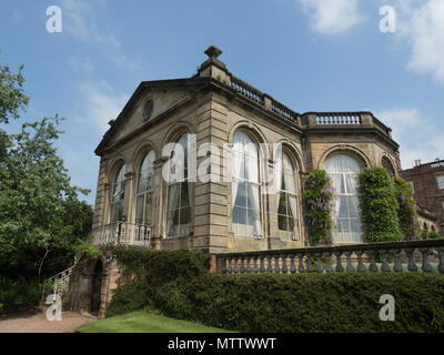 Weston-unter-Eidechse, England, 29, Mai, 2018. Weston Park stattliches Haus. Der südliche Teil der Orangerie Stockfoto