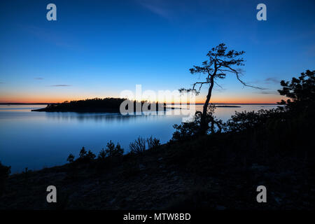 Dämmerung von Bylandet Insel, Kirkkonummi, Finnland Stockfoto