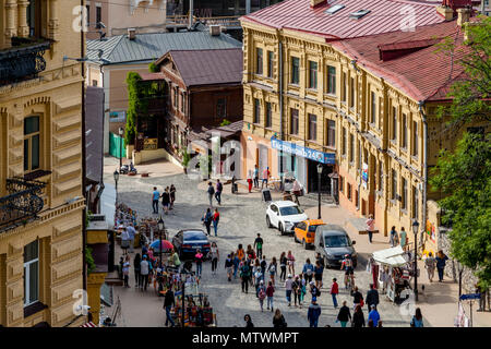 Ein Blick hinunter vom Andriyivskyy Abstieg von der Kirche des Hl. Andreas, Kiew, Ukraine Stockfoto