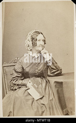 . Anrede: Frau Walter Hill. Typ der Arbeit: Foto; Carte-de-Visite. Schöpfer: Whipple, John Adams (1822-1891), US-amerikanischer. Datum: 1860-1864. Abmessungen: Anblick: 10 x 6 cm (3 15/16 x 2 3/8 in.). Materialien/Techniken: Eiweiß silber Drucken auf Karte. Repository: Harvard Art Museum. zwischen 1860 und 1864. John A. Whipple 428 MrsWaldoHill 1860 byJAWhipple Harvard Stockfoto