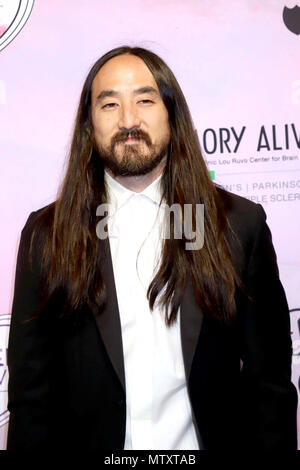 22. jährlichen Halten Erinnerung lebendig" Macht der Liebe Gala" Nutzen für die Cleveland Clinic Lou Ruvo Zentrum für die Gesundheit des Gehirns, in der MGM Grand Garden Arena in Las Vegas, Nevada statt. Mit: Steve Aoki Wo: Las Vegas, Nevada, United States Wenn: 28 Apr 2018 Credit: DJDM/WENN.com Stockfoto