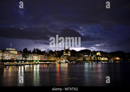 Blitz über Luzern Stockfoto